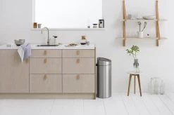 Brabantia Touch Bin Prullenbak - 40 L - Matt Steel Fingerprint Proof -Winkel Voor Huishoudelijke Artikelen 1200x799 16