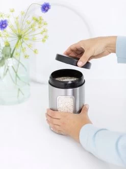 Brabantia Voorraadbus - 1,4 L - Matt Steel Fingerprint Proof / Matt Black Deksel - Met Venster -Winkel Voor Huishoudelijke Artikelen 895x1200